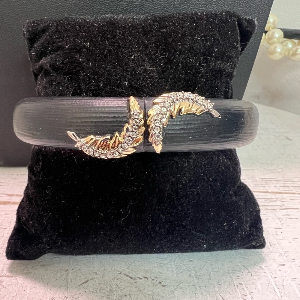Alexis Bittar Liquid Lucite Crystal Pave Hinge Bracelet 6 3/4” B15